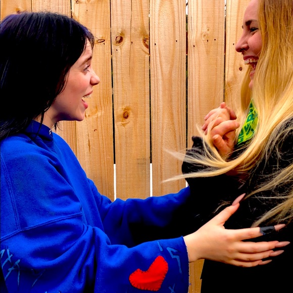 Meet your Posher, Alissa - Picture 1 of 2